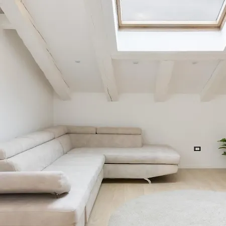 La Casa Di Po' Trieszt